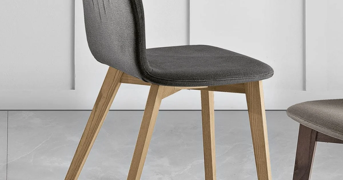 Sedia con Seduta in Monoscocca in Tessuto e Gambe in Legno Made in Italy - Nezoku