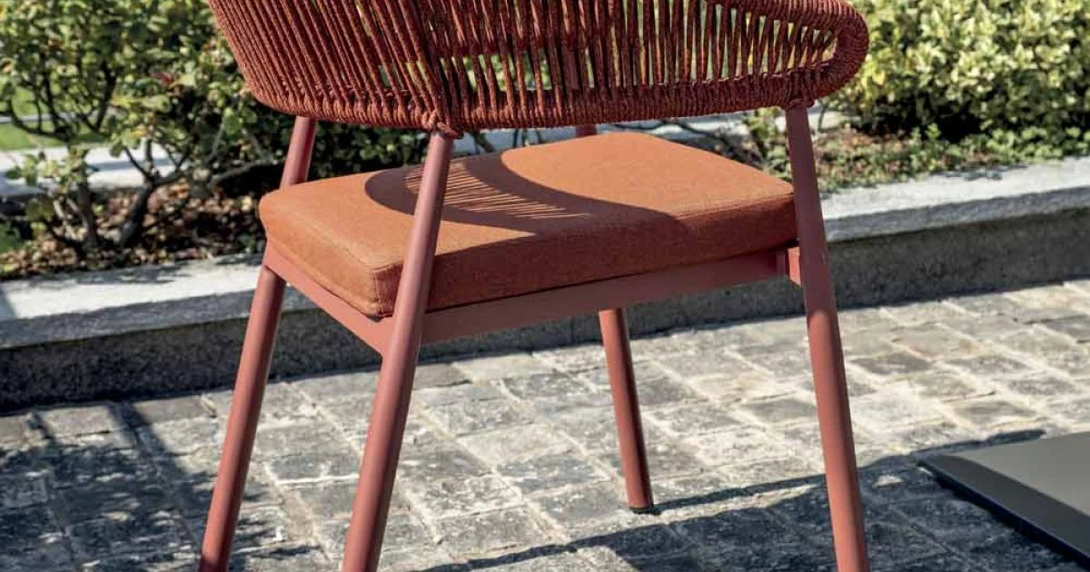 Sedia Impilabile in Alluminio con Cuscino e Schienale in Corda - Frescultura