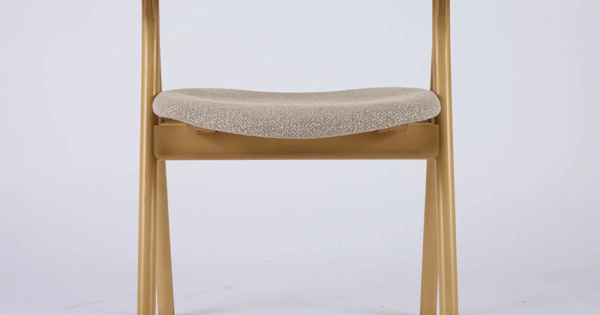 Sedia Moderna da Soggiorno in Diversi Tessuti con scocca in Legno - Wolter
