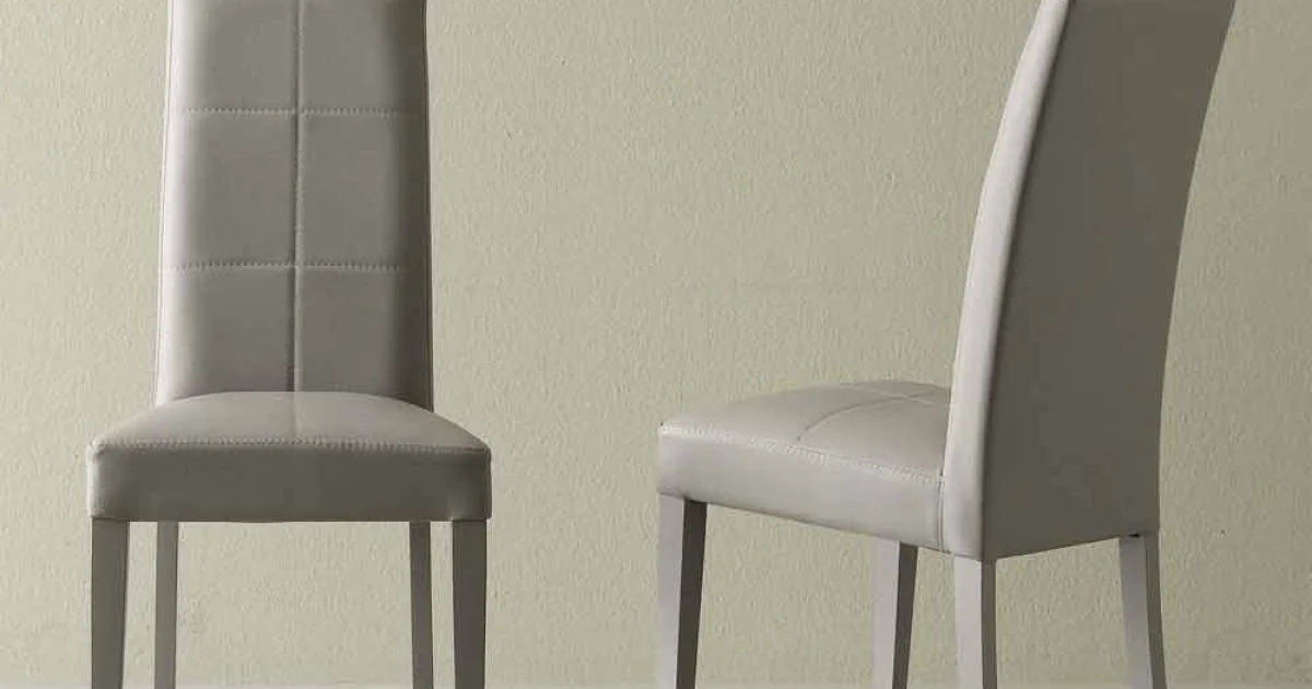 Sedia moderna in ecopelle grigio ghiaccio Linear