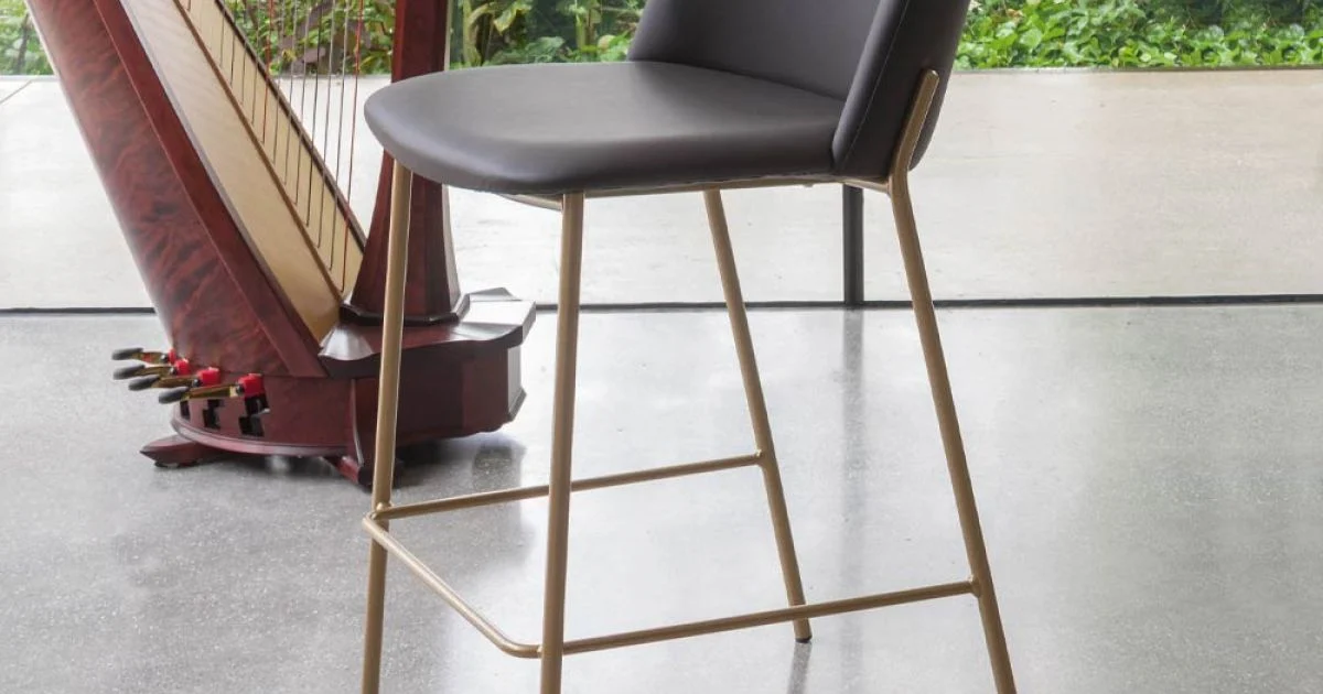 Sgabello con Base in Metallo e Seduta in Ecopelle Made in Italy - Edera