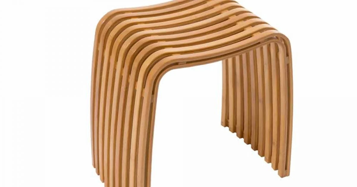 Sgabello di design da bagno in bamboo curvato a caldo Gorizia