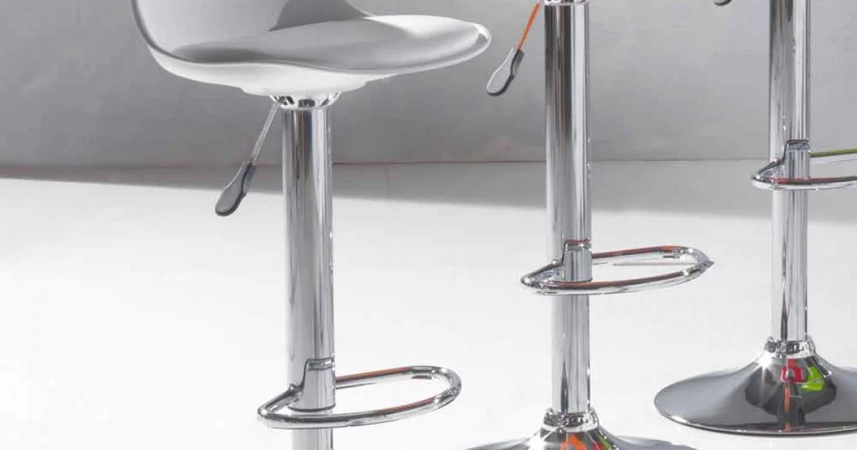 Sgabello Alzabile in Ecopelle dal Design Moderno - Rosa