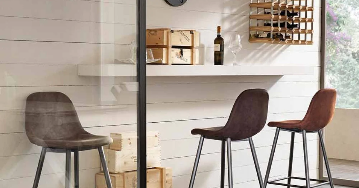 Sgabello in similpelle e metallo design moderno - Gino