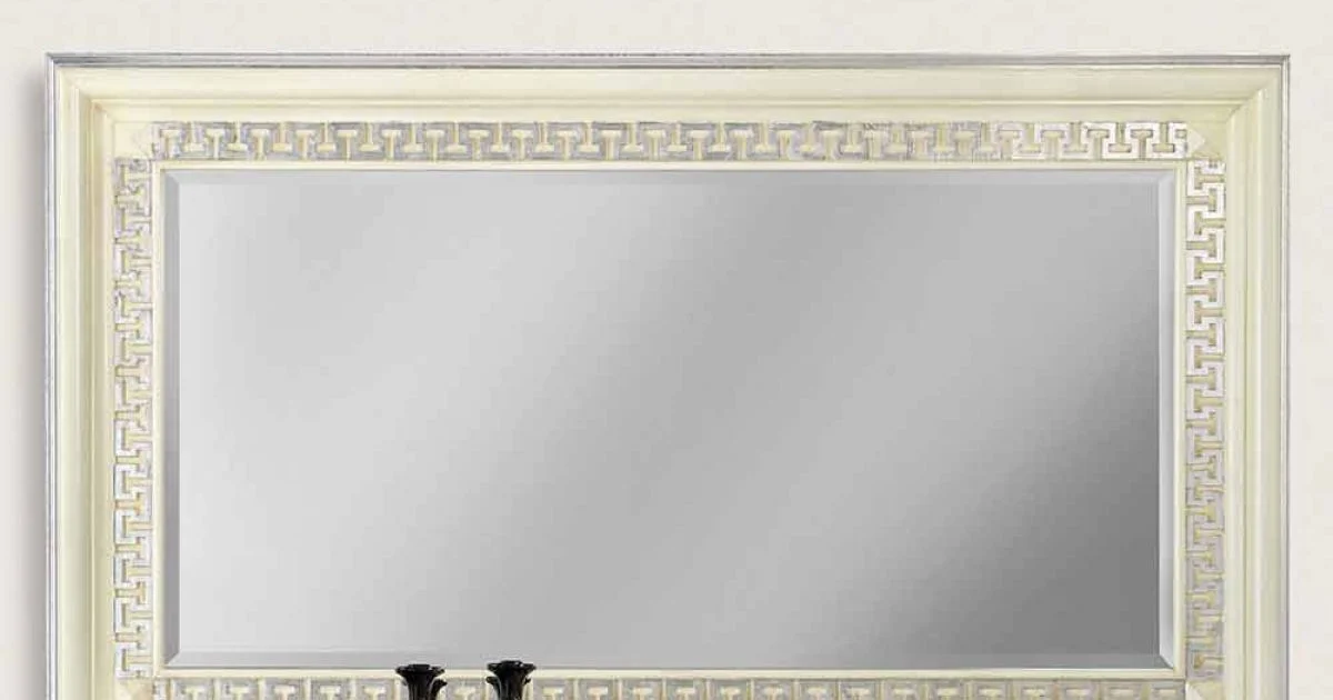 Specchiera da parete in legno di abete fatta a mano in Italia Maicol