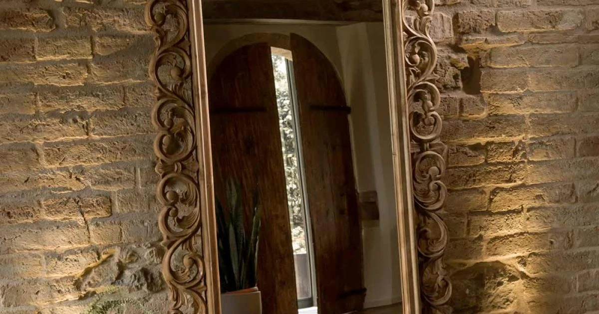 Specchiera Intagliata Realizzata in Legno Teak Massello - Auguste