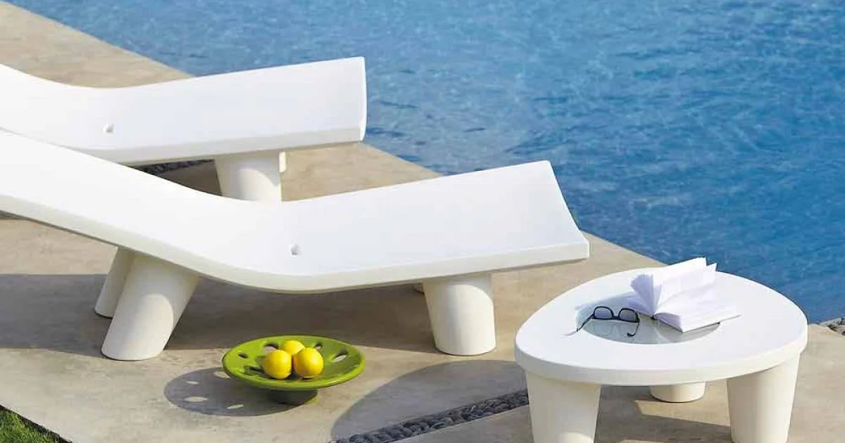 Tavolino basso da giardino Slide Low Lita Table in polietilene e vetro