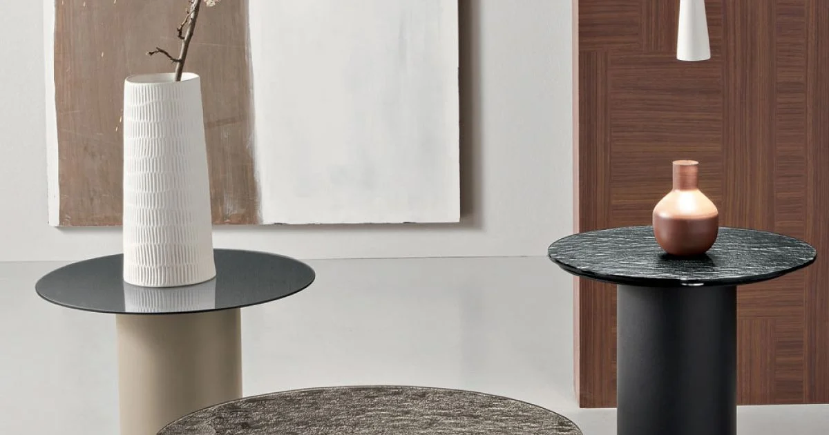 Tavolino con Base in Metallo e Piano Ø45 cm in Specchio o Vetro - Flaminia