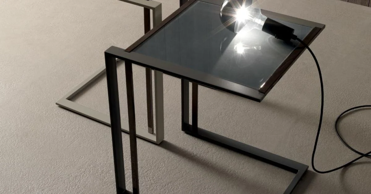 Tavolino da Soggiorno in Metallo e Vetro di Design Geometrico - Zigozago