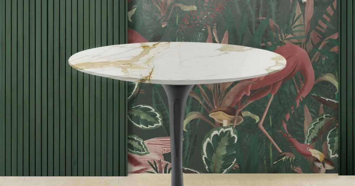 Tavolino Eero Saarinen H 39 con Piano in Marmo Calacatta Oro Made in Italy - Scarlet