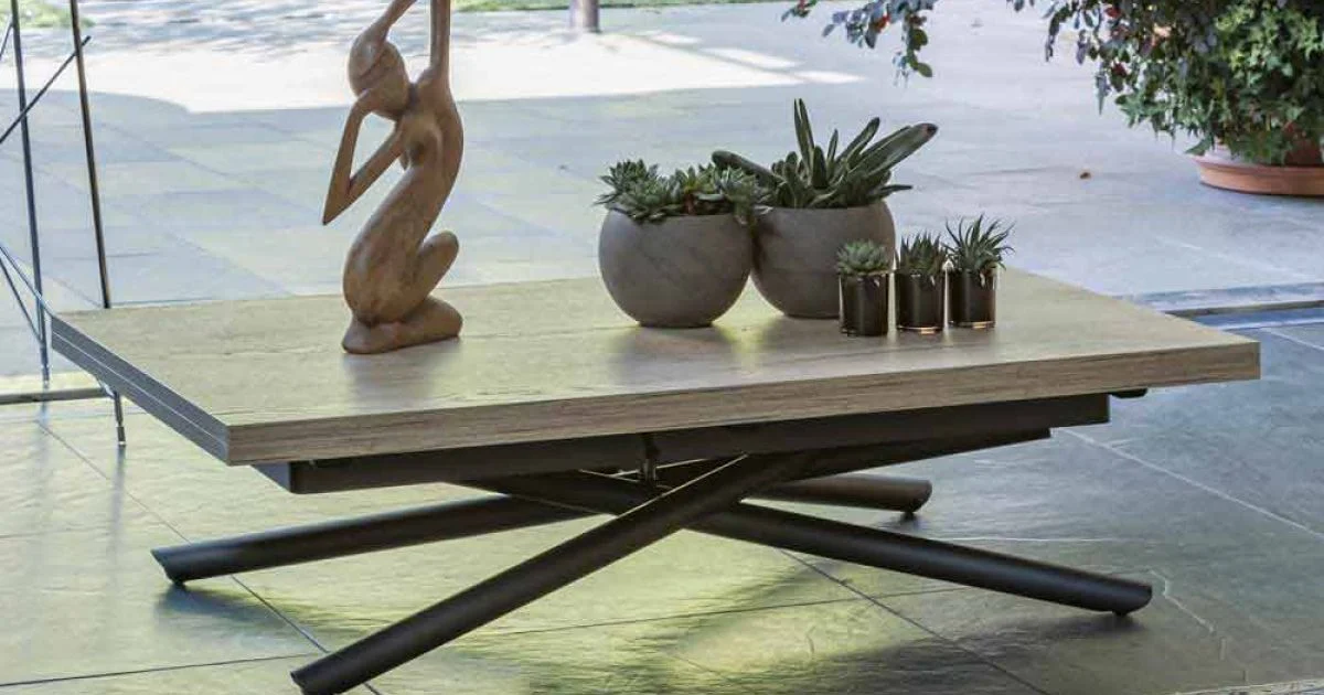 Tavolino Trasformabile con Piano in Legno e Base Metallo Made in Italy - Pesco