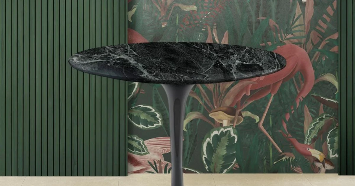Tavolino Tulip Eero Saarinen H 39 con Piano Rotondo in Marmo Verde Alpi - Scarlet