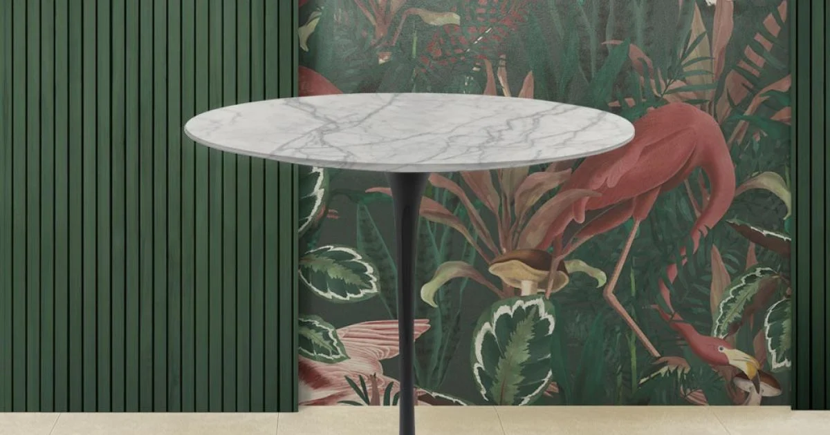 Tavolino Tulip Saarinen H 52 Ovale in Marmo di Carrara Statuarietto Made in Italy - Scarlet