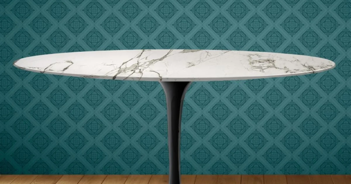 Tavolino Tulip Saarinen Ovale H 41 in Ceramica Aura 22 Made in Italy - Scarlet