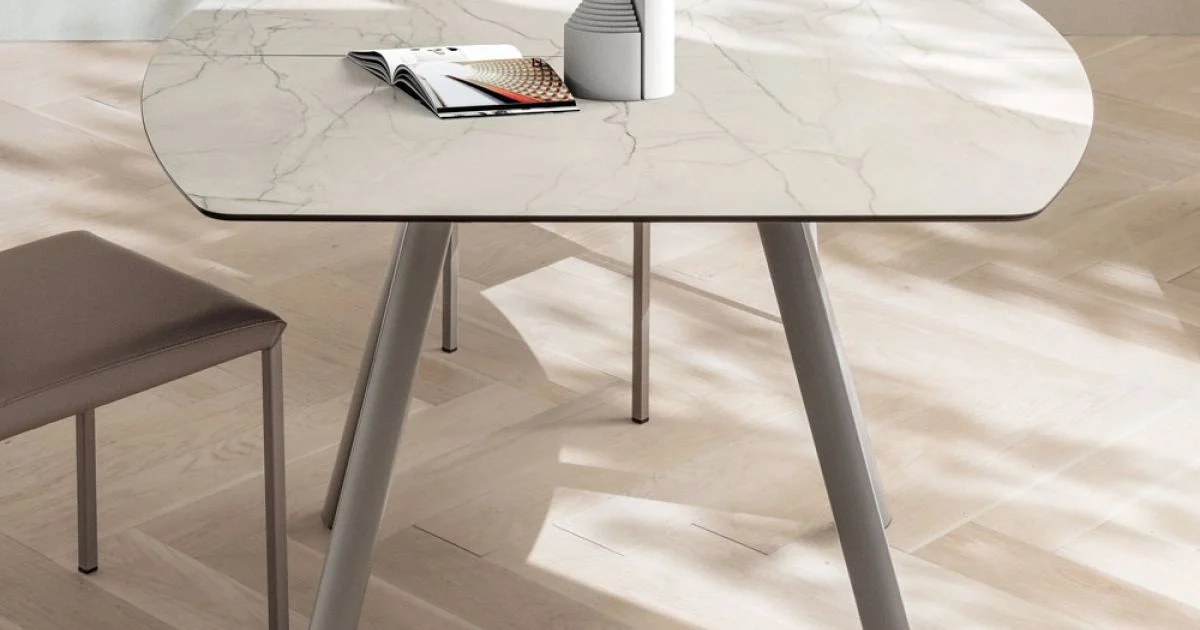 Tavolo a Botte Allungabile a 170 cm in HPL Stratificato - Convivio