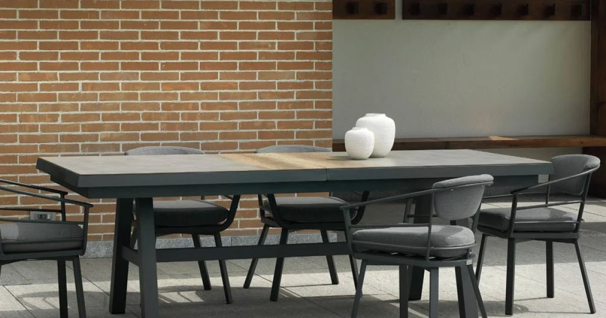 Tavolo Allungabile a 303 cm in Alluminio con Piano in HPL - Righello