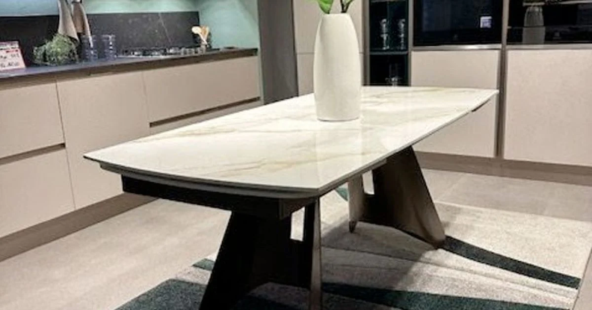 Tavolo Allungabile da 180 a 260 cm con Piano in Gres Sintered Stone - Eclisso