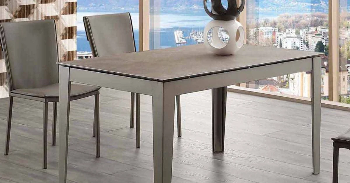 Tavolo allungabile fino 380 cm in vetroceramica e metallo Cagliari