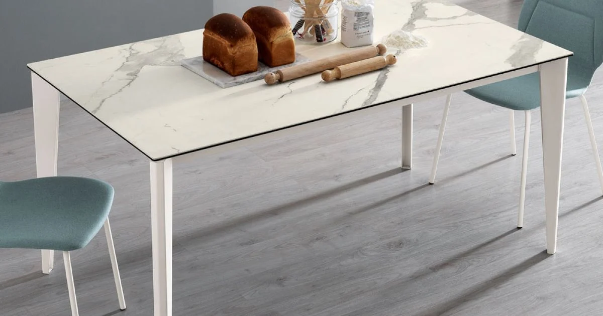 Tavolo Allungabile in Vetroceramica e Base in Metallo di Diverse Finiture - Ariel