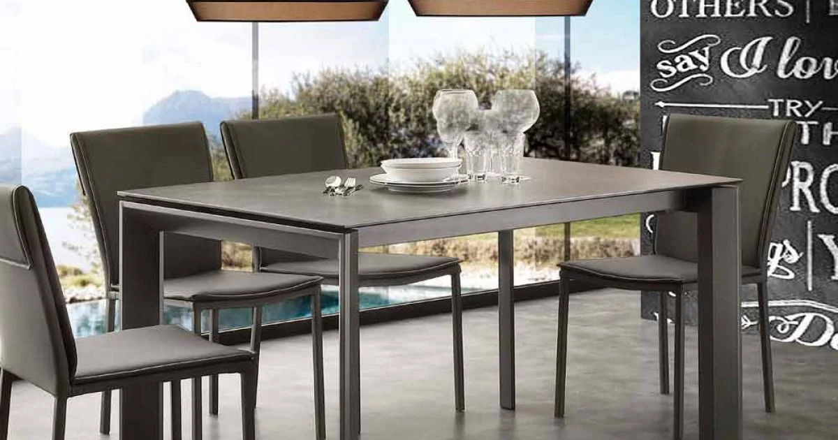 Tavolo allungabile moderno con piano in vetro ceramica Filadelfia