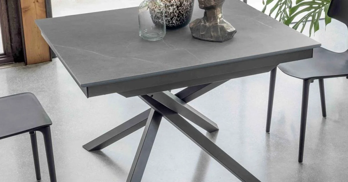 Tavolo da Pranzo Allungabile con Struttura in Metallo Made in Italy - Elastico