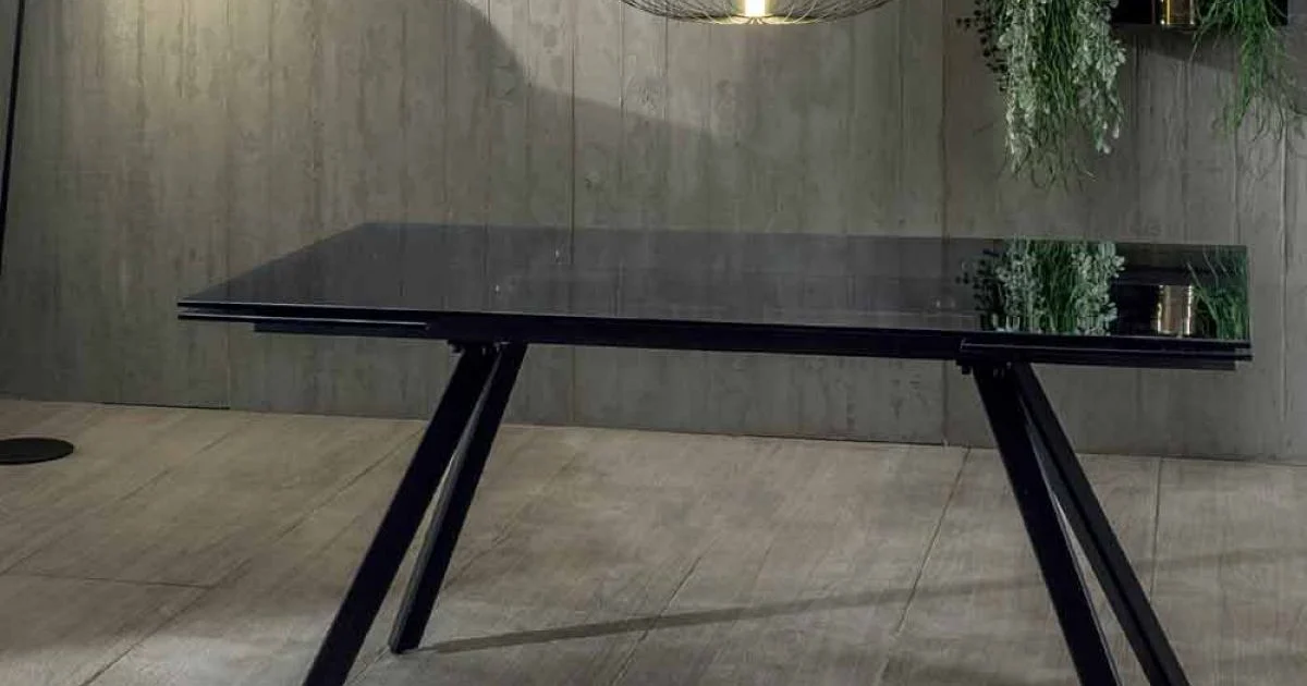Tavolo da Pranzo Allungabile Fino a 240 cm in Vetro Temperato Nero Fumè - Fener