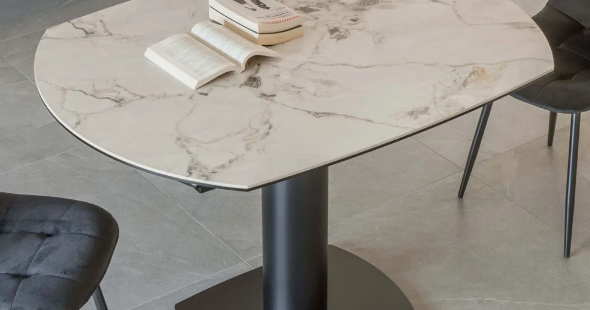 Tavolo da Pranzo Allungabile in Ceramica e Base Metallo - Indira