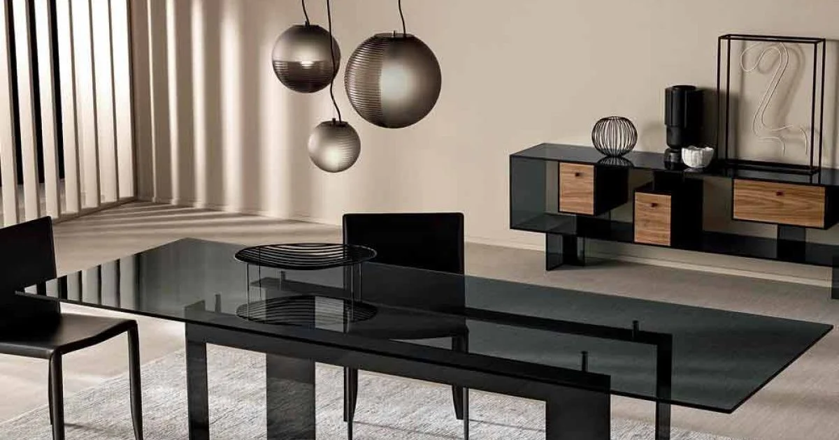 Tavolo da Pranzo con Piano in Vetro Fumè e Base Metallo 4 Dimensioni - Speck