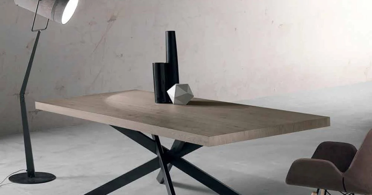Tavolo da Pranzo in Legno Rovere e Metallo Made in Italy - Oncino
