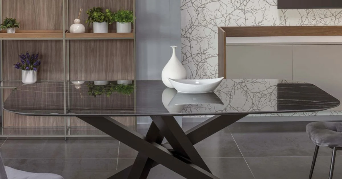 Tavolo da Pranzo Ellittico in Ceramica e Alluminio - Yamir