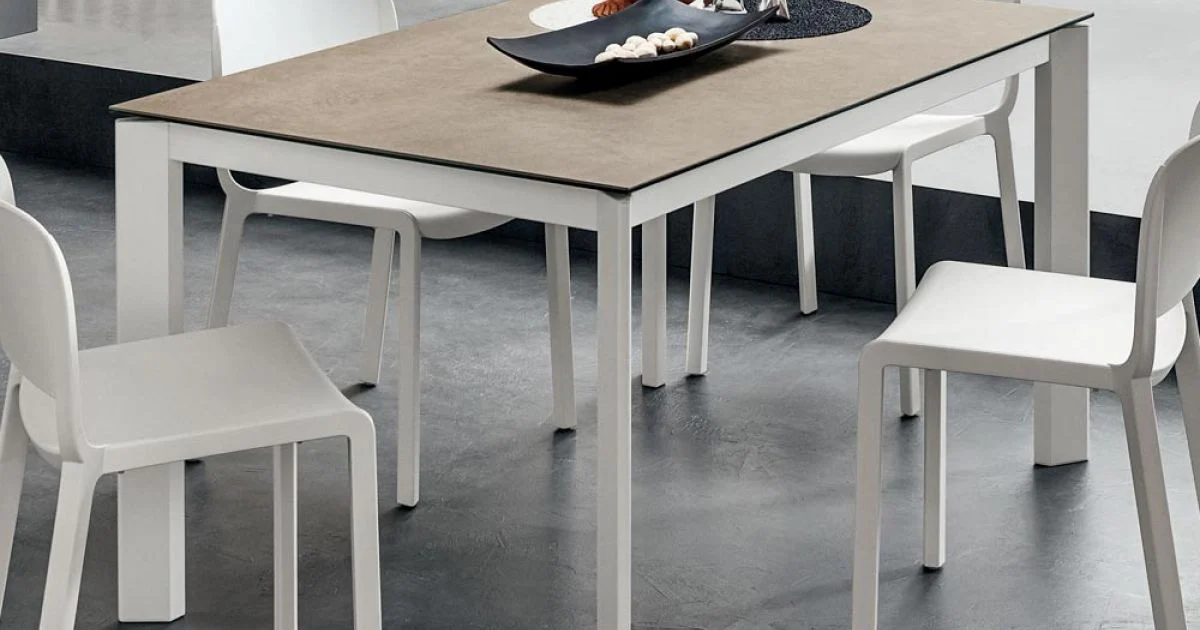 Tavolo da Pranzo in Laminam con Struttura in Alluminio Made in Italy - Bavaria