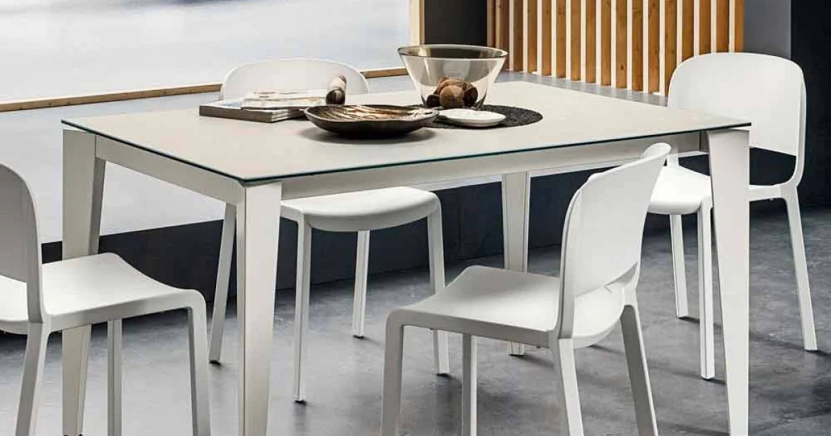 Tavolo da Pranzo in Laminam e Metallo Verniciato Realizzato in Italia - Efisto