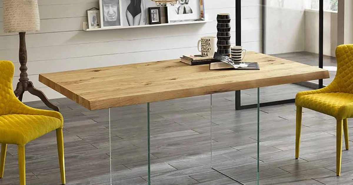 Tavolo da pranzo moderno in impiallacciato rovere, gambe in vetro - Nico