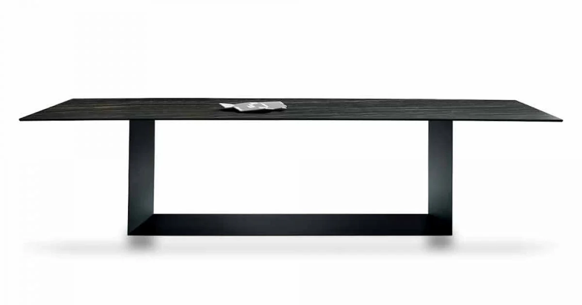 Tavolo di Design in Ceramica Noir Desir Opaco e Metallo Made in Italy – Moro