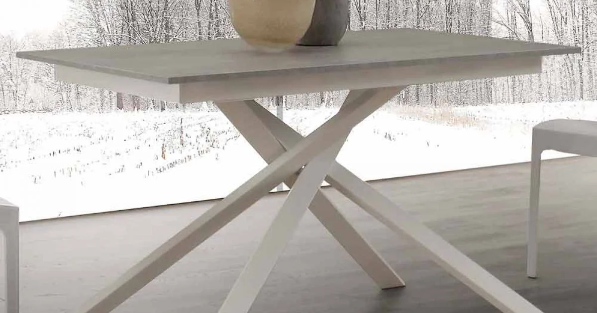 Tavolo in legno allungabile fino a 190 cm con base incrociata Lecce