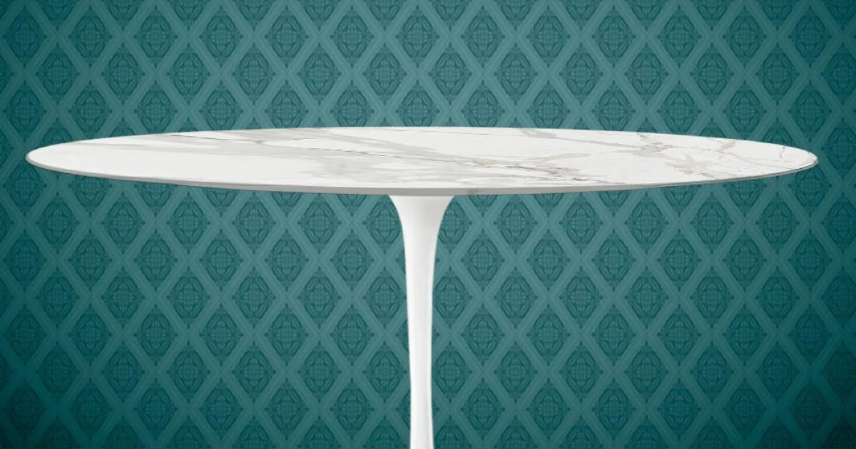 Tavolo Tulip Eero Saarinen H 74 Ovale in Ceramica Morpheus Made in Italy - Scarlet