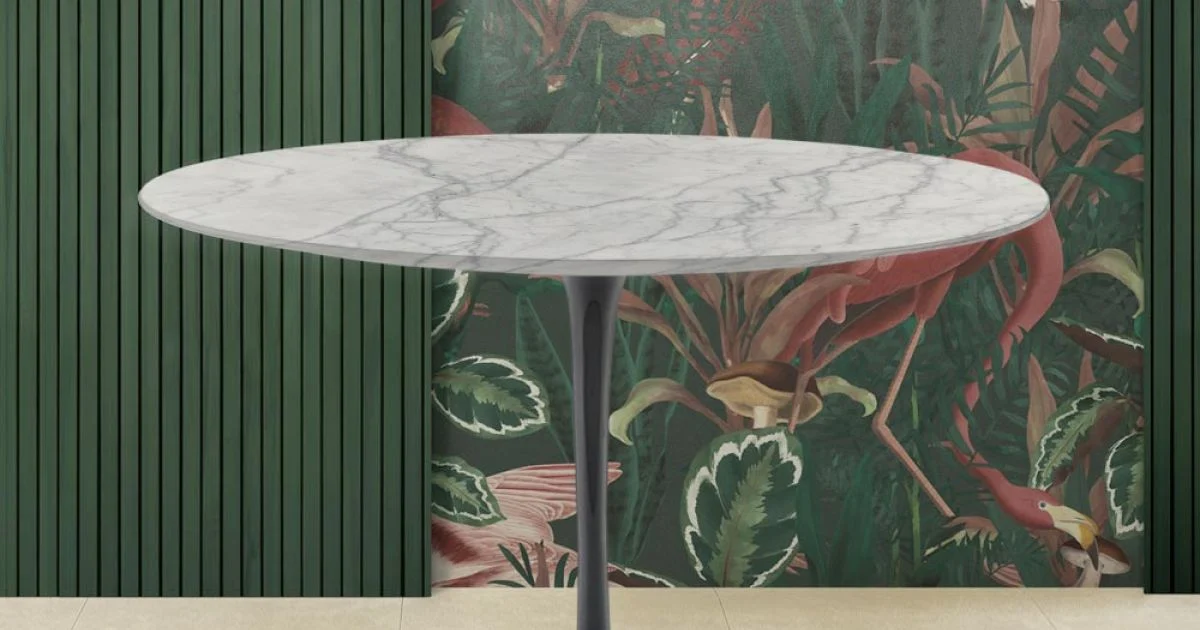 Tavolo Tulip Eero Saarinen H 74 Rotondo in Marmo di Carrara Statuarietto - Scarlet