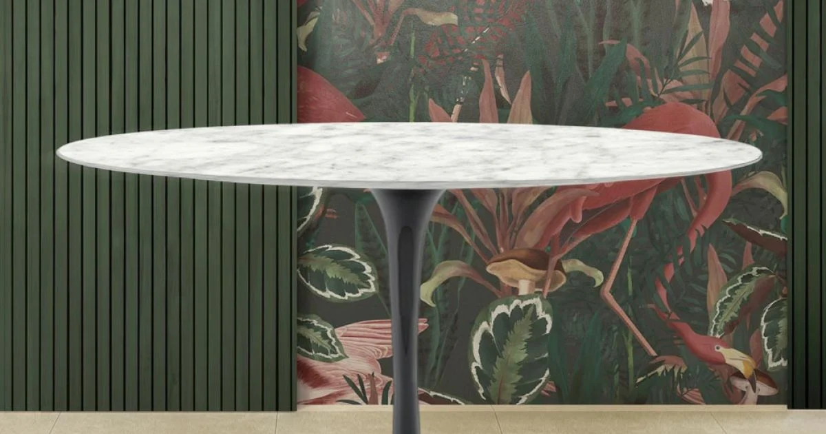 Tavolo Tulip Saarinen H 74 con Piano Ovale in Marmo di Carrara Made in Italy - Scarlet