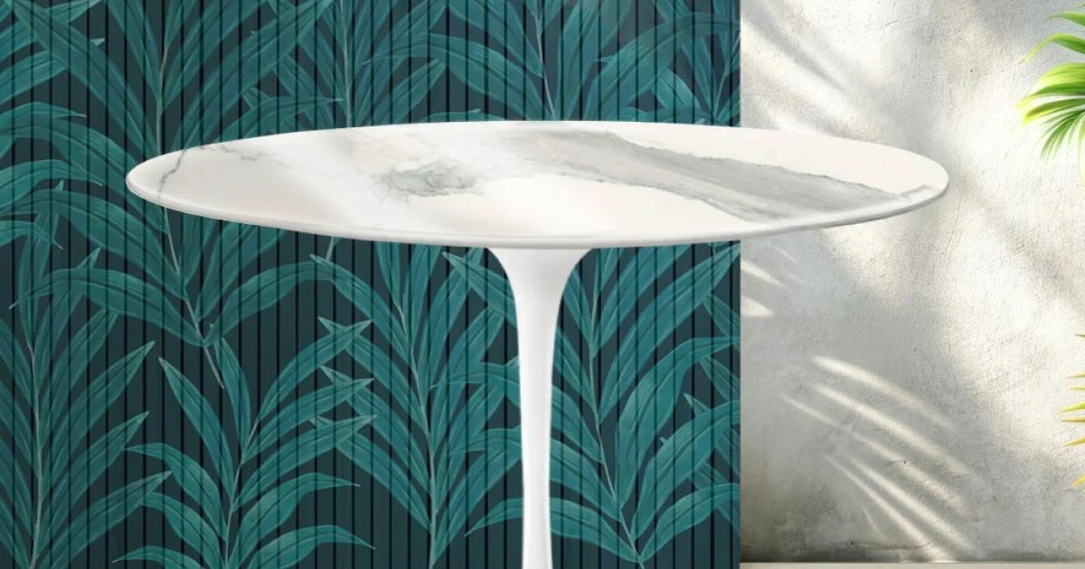 Tavolo Tulip Saarinen H 74 cm in Ceramica Florim Statuario Lucido - Scarlet
