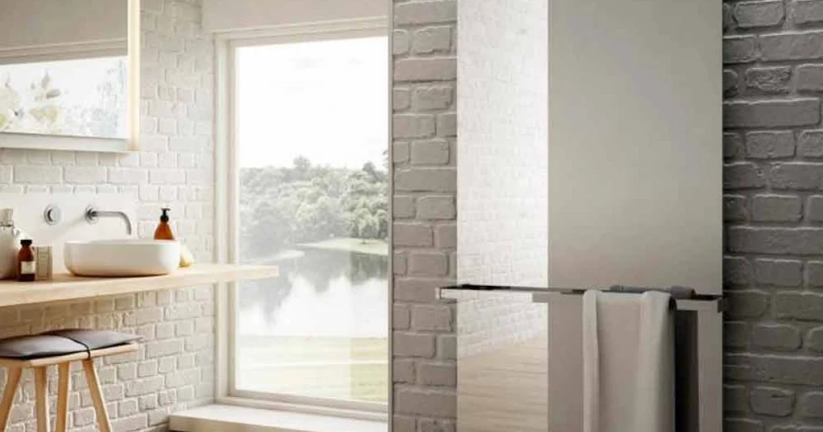 Termoarredo elettrico in vetro a specchio design Star, made in Italy