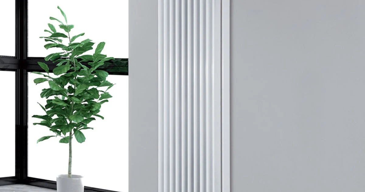 Termoarredo Idraulico con Elementi Piatti in Acciaio Bianco Traffico - Prugna