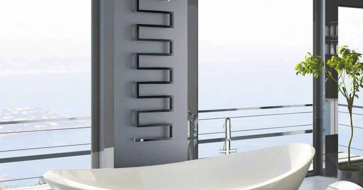 Termoarredo verticale idraulico di design Snake by Scirocco H