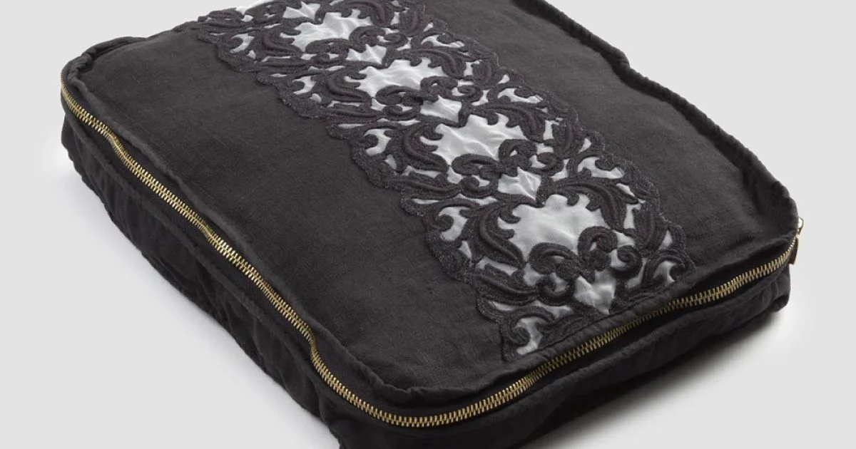 Trousse Grande in Lino e Cotone con Pizzo Farnese e Cerniera, 2 Finiture - Mike