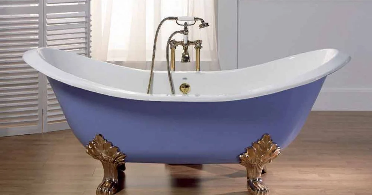 Vasca da bagno in ghisa smaltata e verniciata con piedini vintage Lane