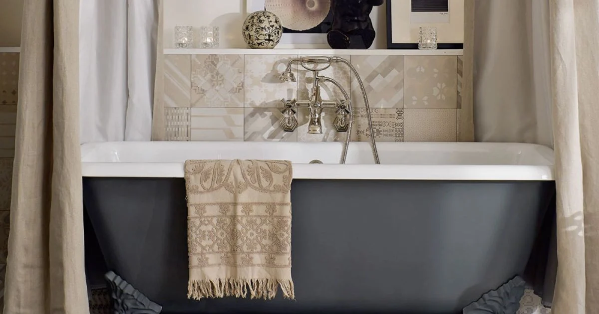 Vasca da Bagno Vintage Freestanding con Piedini, in Ghisa– Nausica