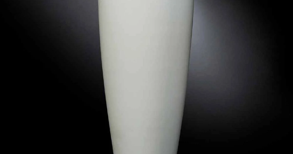 Vaso Alto Artigianale in Ceramica Bianca Opaca Realizzato in Italia - Capuano