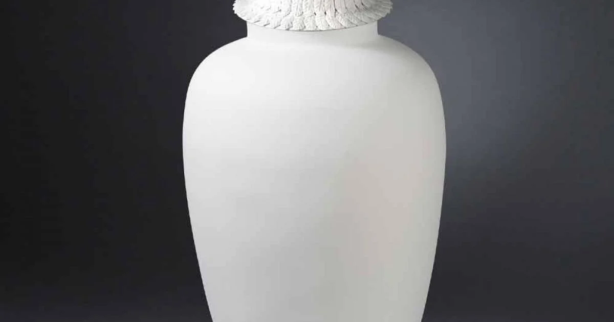 Vaso in Ceramica Bianca di Design con Decoro Realizzato a Mano in Italia - Verio