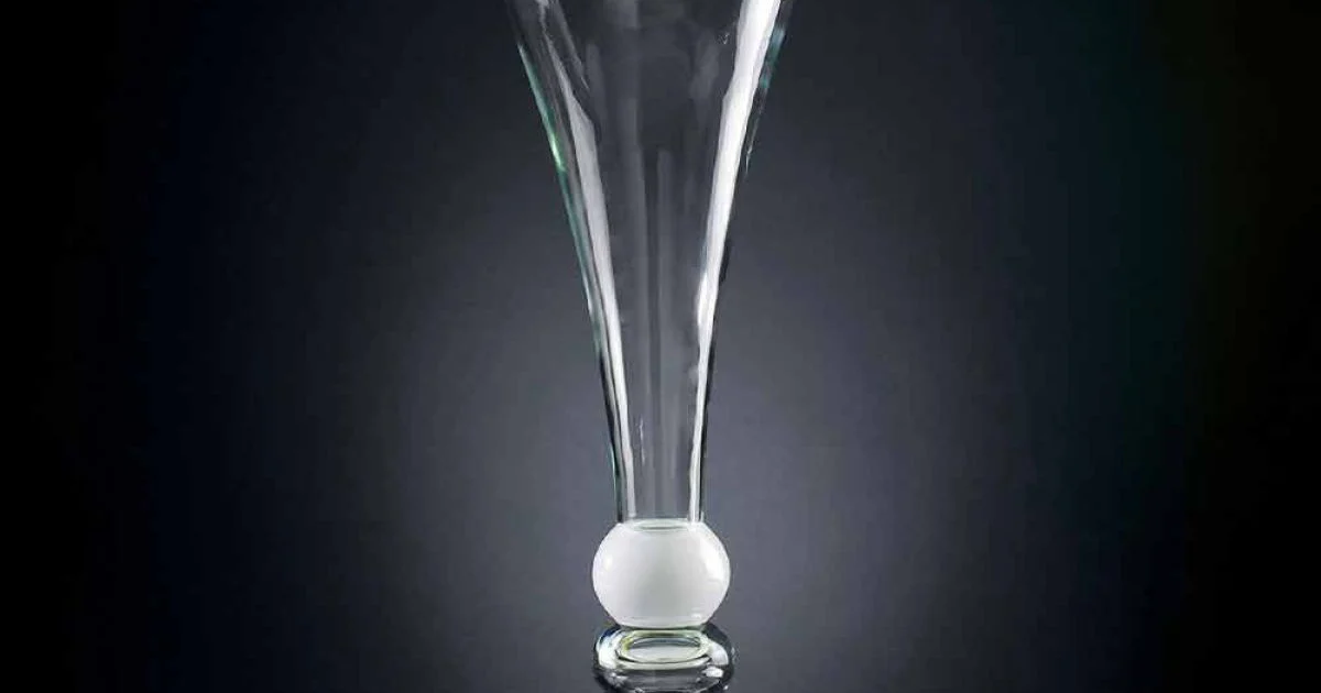 Vaso Ornamentale in Vetro Trasparente con Sfera Bianca Made in Italy - Vanissa