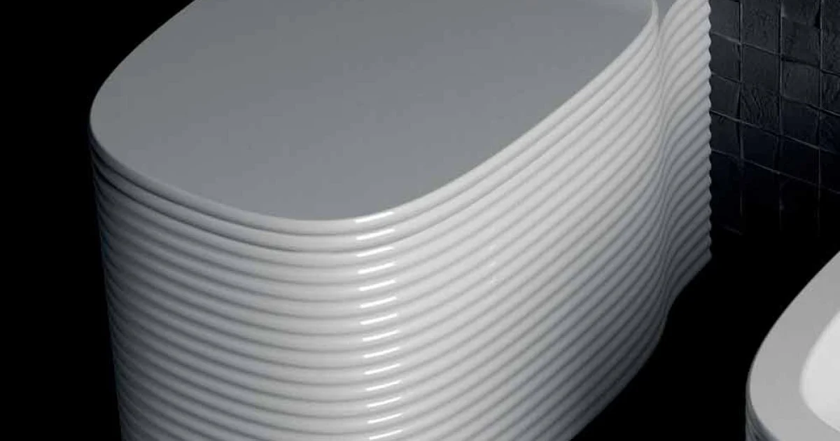 Vaso sospeso in ceramica di design moderno fatto in Italia, Amleto
