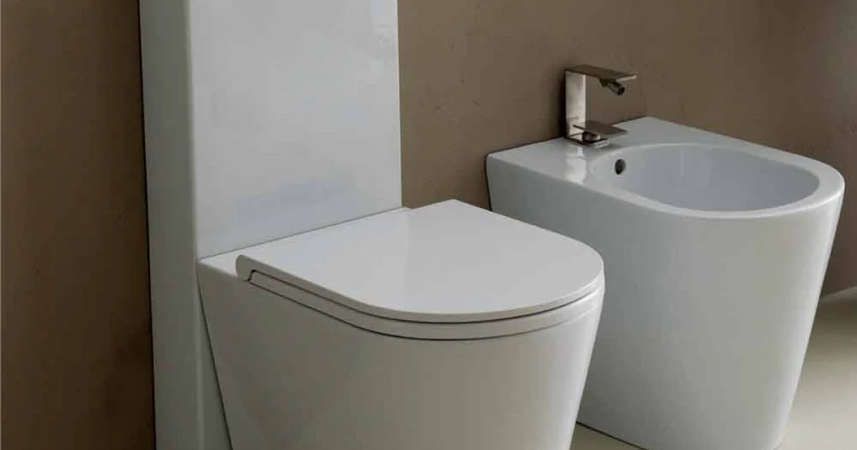 Vaso WC in ceramica bianco moderno Sun Round 57x37 cm made in Italy